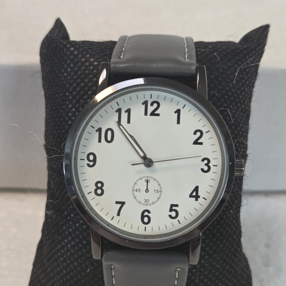 FMD Classic Gray and White Watch